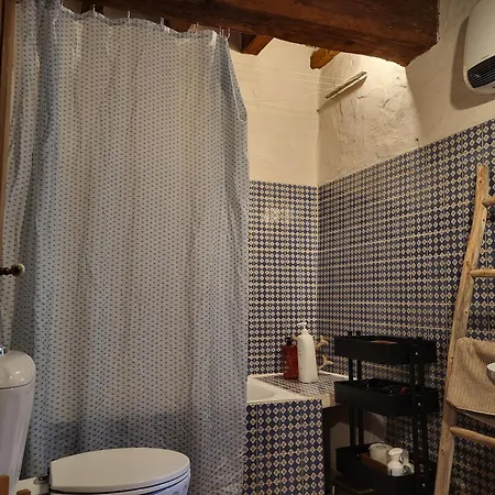 Appartement Maison Atypique Coeur De Village Historique
