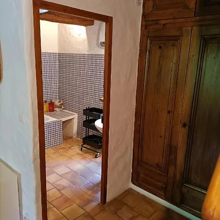 Apartment Maison Atypique Coeur De Village Historique Villeneuve-les-Avignon