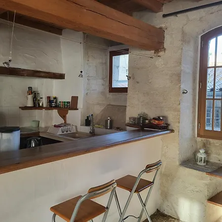 Maison Atypique Coeur De Village Historique Apartment
